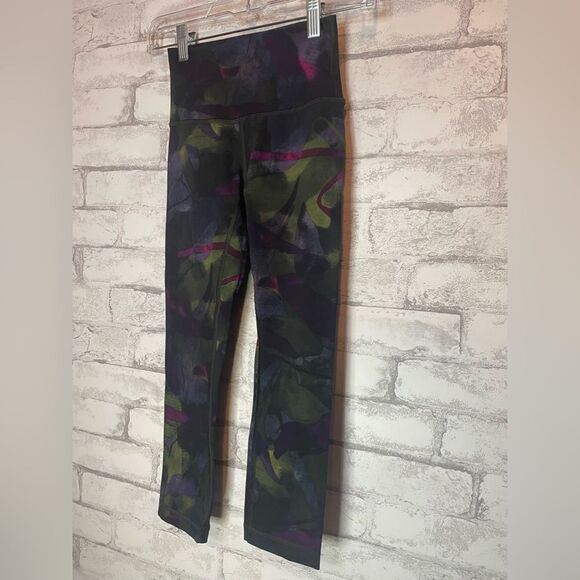 Lululemon Wunder Under Crop Hi-Rise Full-On Luxtreme 21" Aura Dark Chrome Multi - Picture 2 of 7
